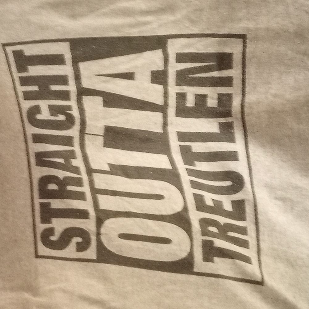 Bundle of 7. .XL Treutlen Country 7 short sleeve T-shirts